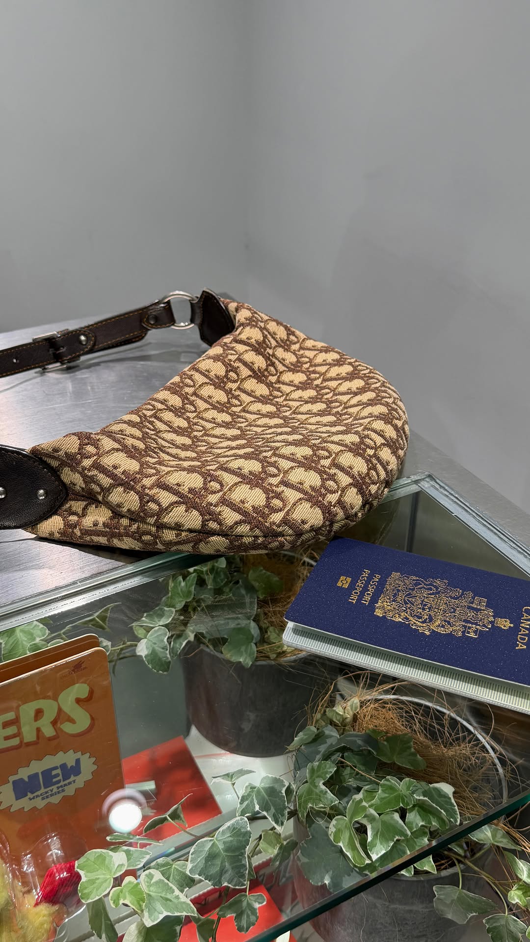 Tara Haki, Onitsuka Tiger Omotesando Store