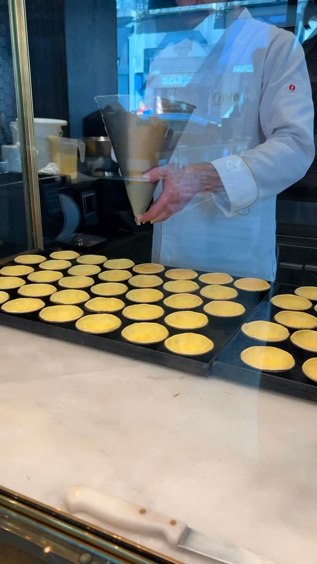 Kristy & Tristen, Pastéis de Belém