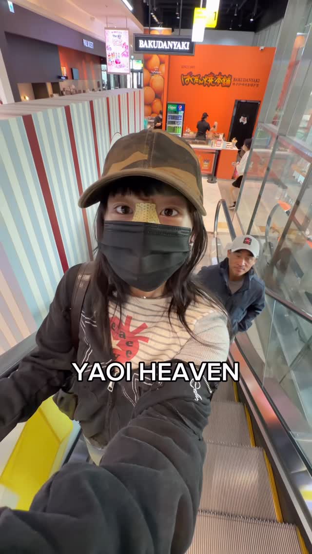 bald bang baddie, AK PLAZA Hongdae