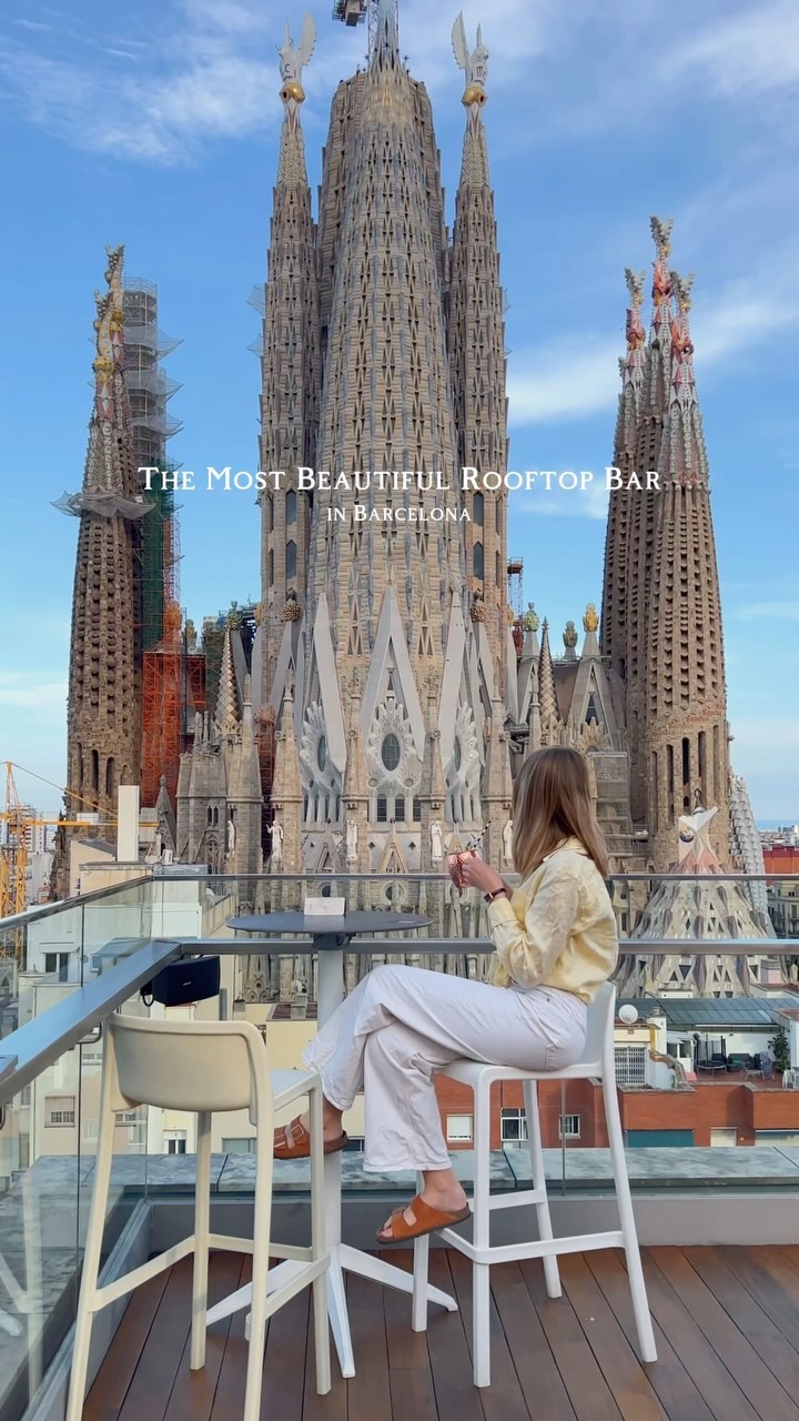 Victoria Chmel | Travel Content Creator, La Sagrada Familia