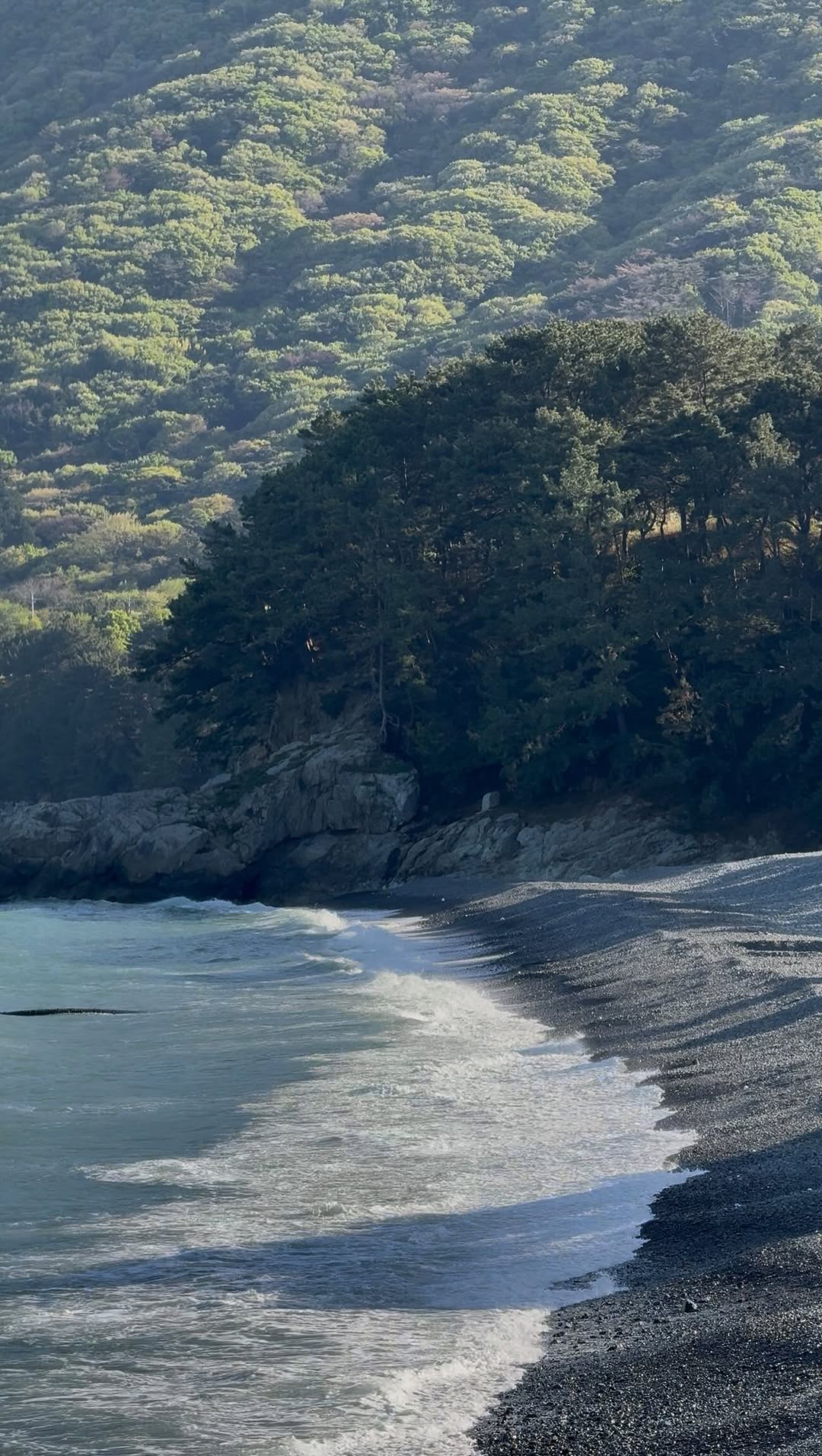Hannah Brown | Solo + Female Travel, Geojedo