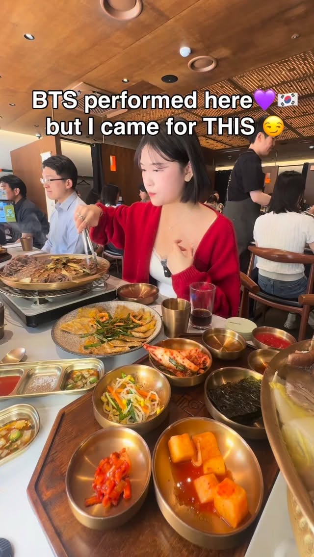 채은 kelly, Gwanghwamun Square