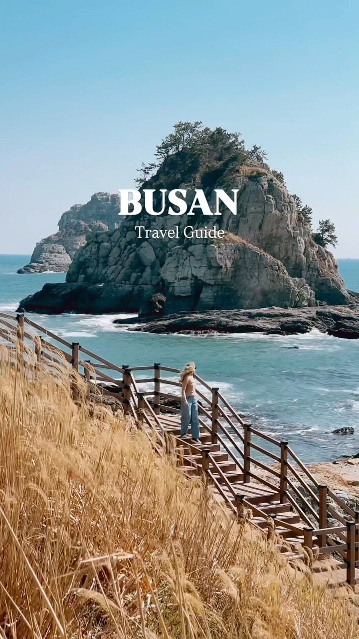 MICHELLE ✈︎ California Based Travel Blogger, Gamcheon Culture Village, Busan
