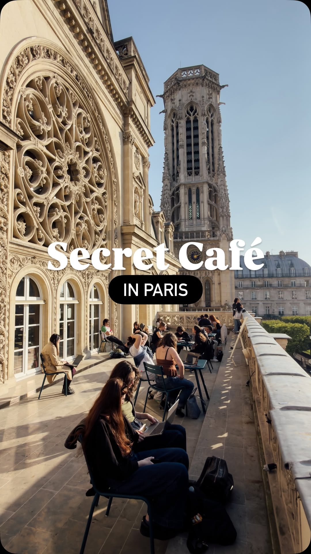 Judy | Paris Guide & Photographer, Louvre Museum