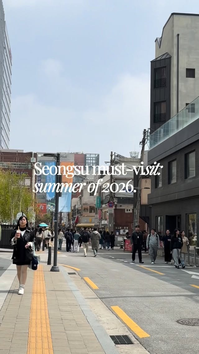 Chelsie Yoo, 블루엘리펀트 홍대 플래그십스토어 BLUEELEPHANT HONGDAE FLAGSHIP STORE