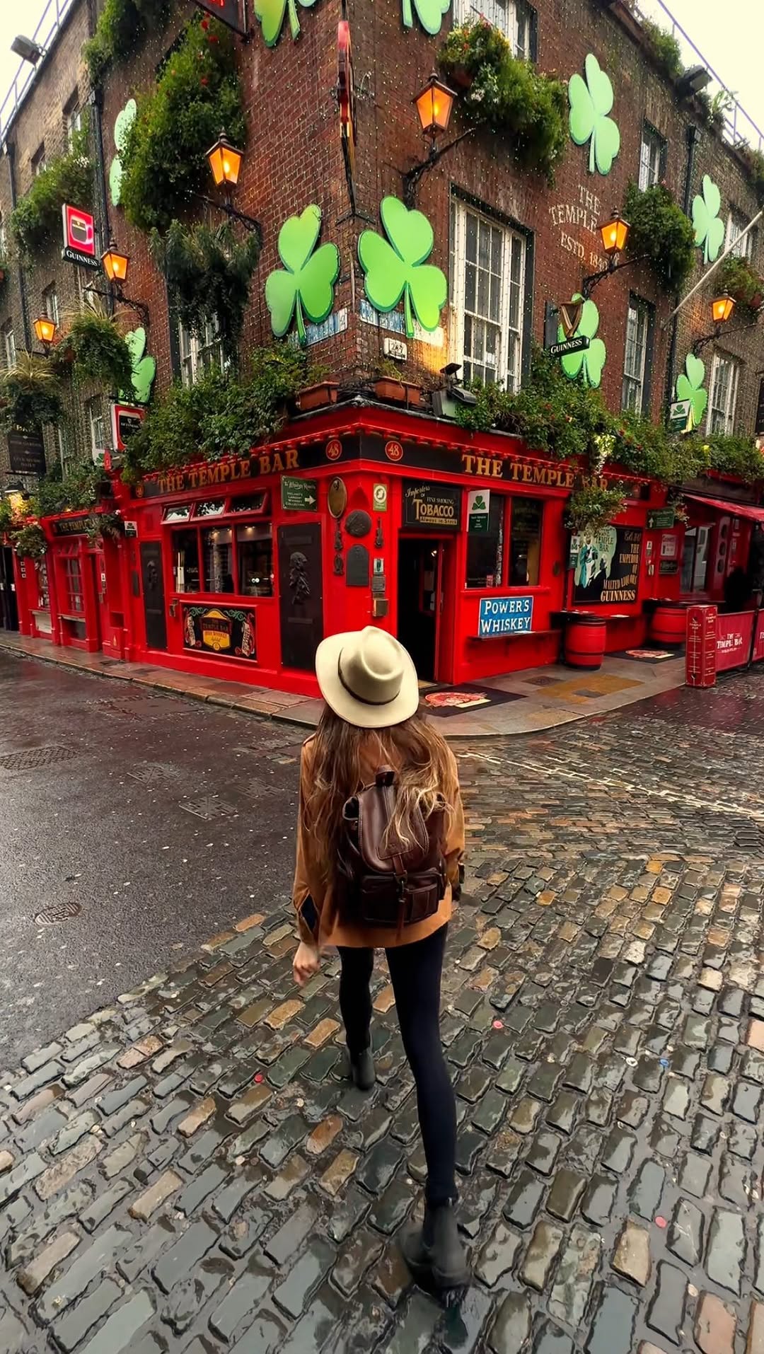 Lilia & Valentin, Temple Bar