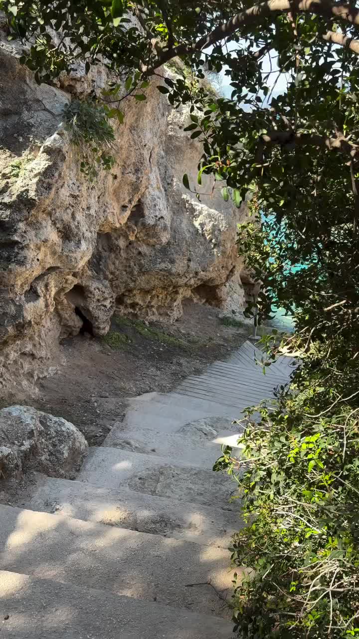 Peloponnese Gr (Πελοπόννησος), Loutraki Beach Park