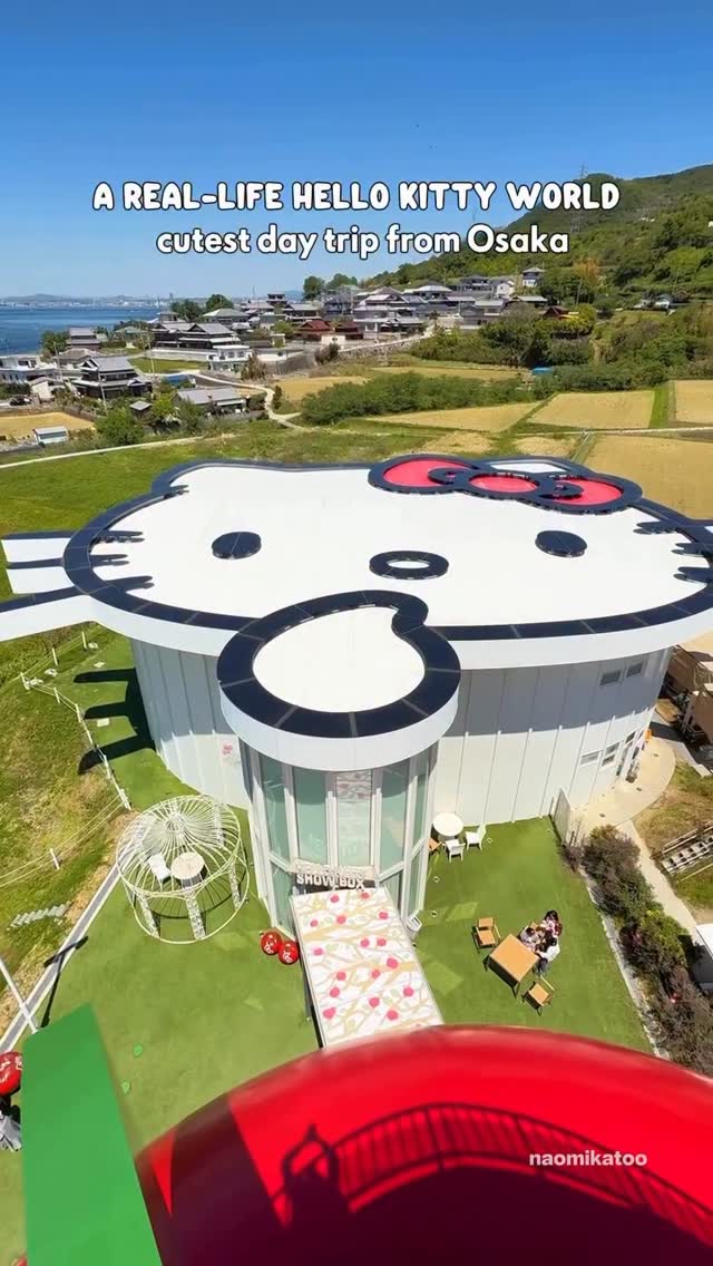Hopper, Hello Kitty Smile