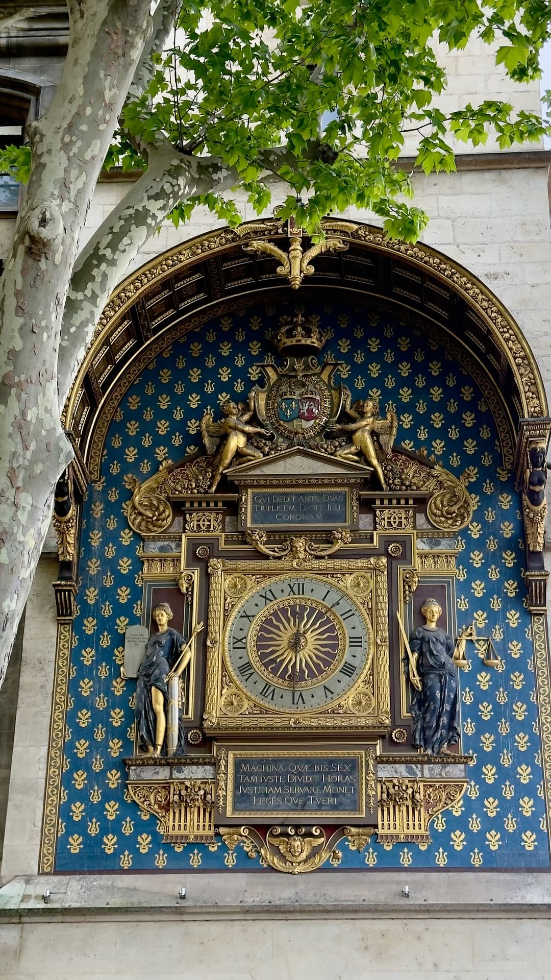 Maayan | PaRis Guide, Conciergerie