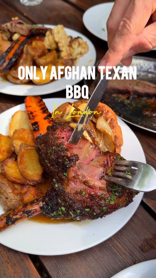 Fari🍚 | London Food and Travel Blogger, Garden Bar Grill and Smokehouse by Cue Point London
