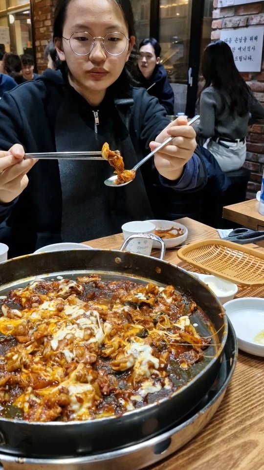 Woody Shin, Okeunnae 2 Dakgalbi