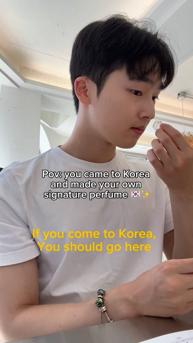 Daniel, Hongdae Street