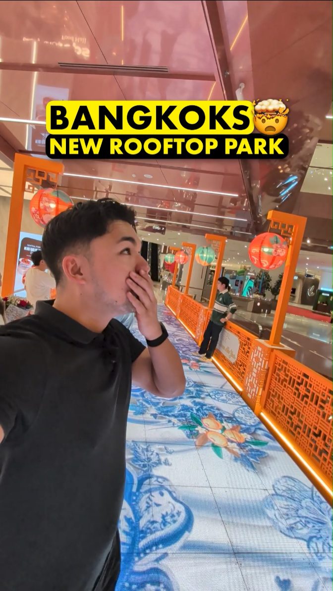 Leo in Asia | Thailand, Lumphini Park
