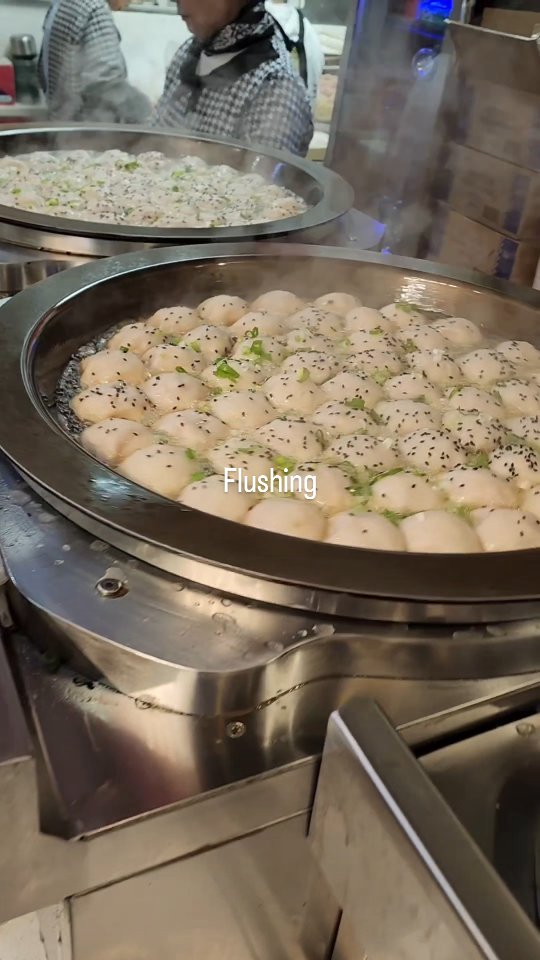 Hungry Black Panda/ Food Story Teller Chicago, Joe’s Steam Rice Roll