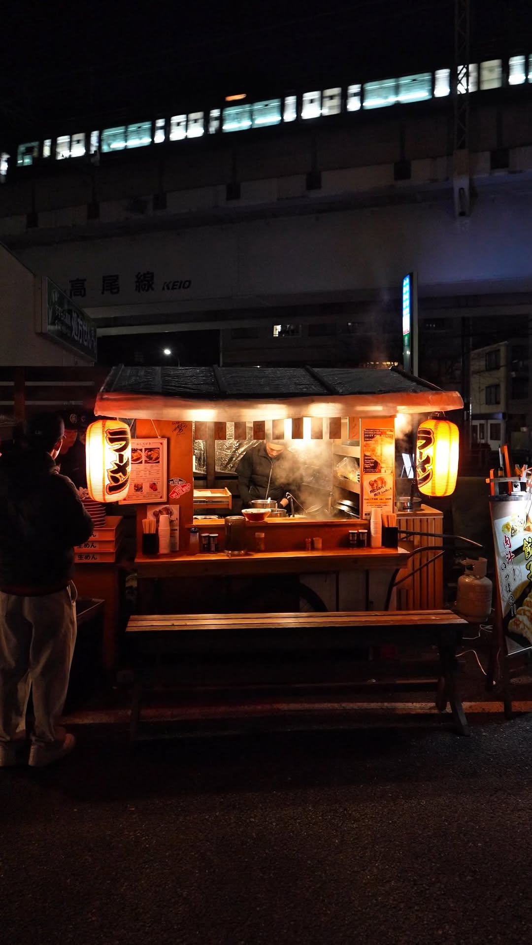공간기록자 | 카페 · 팝업 · 숙소 · 전시, Takao Station