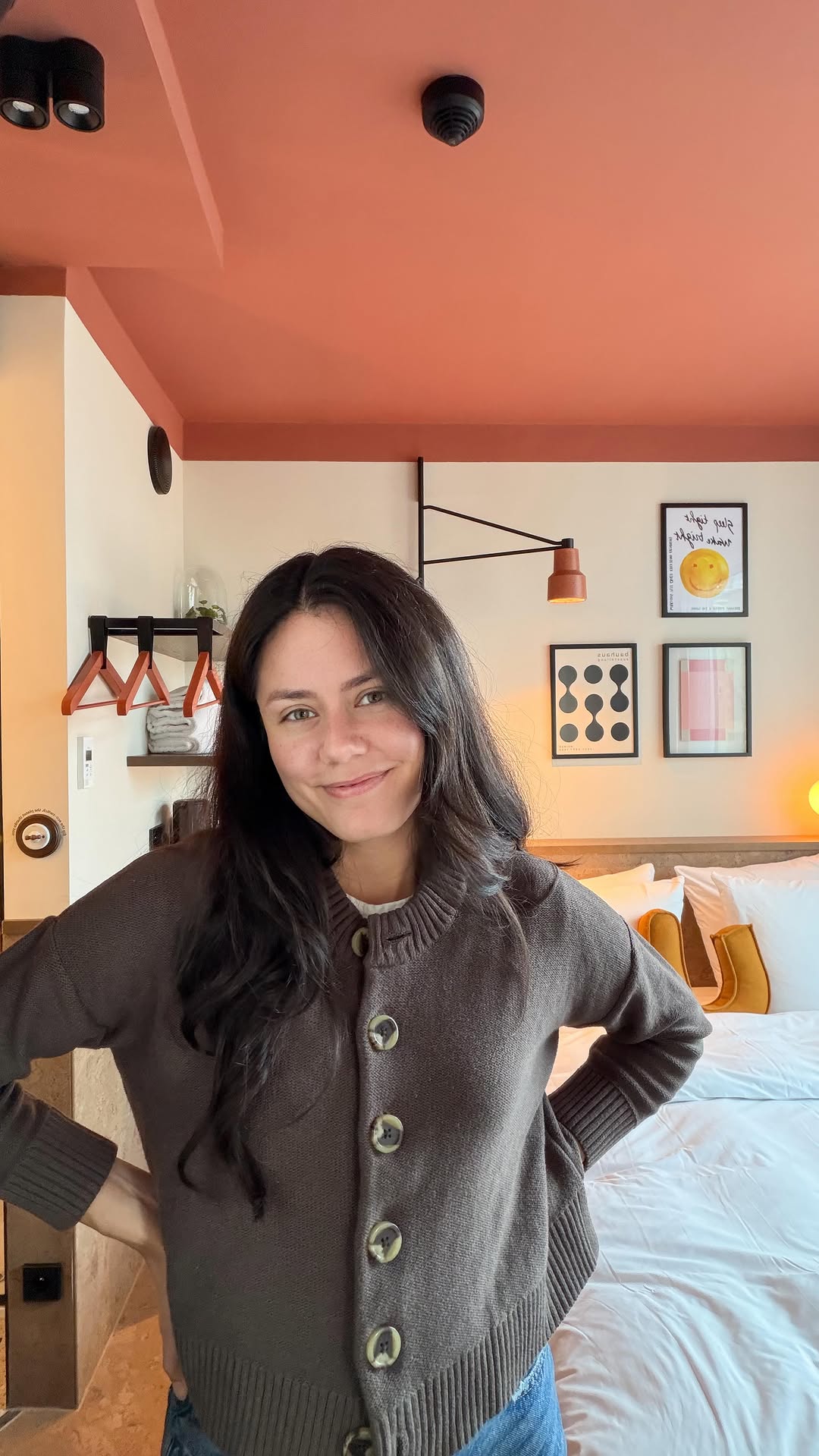 Bianca Montalvo, Brow seoul microblading&lash lift hongik univ 홍대눈썹문신