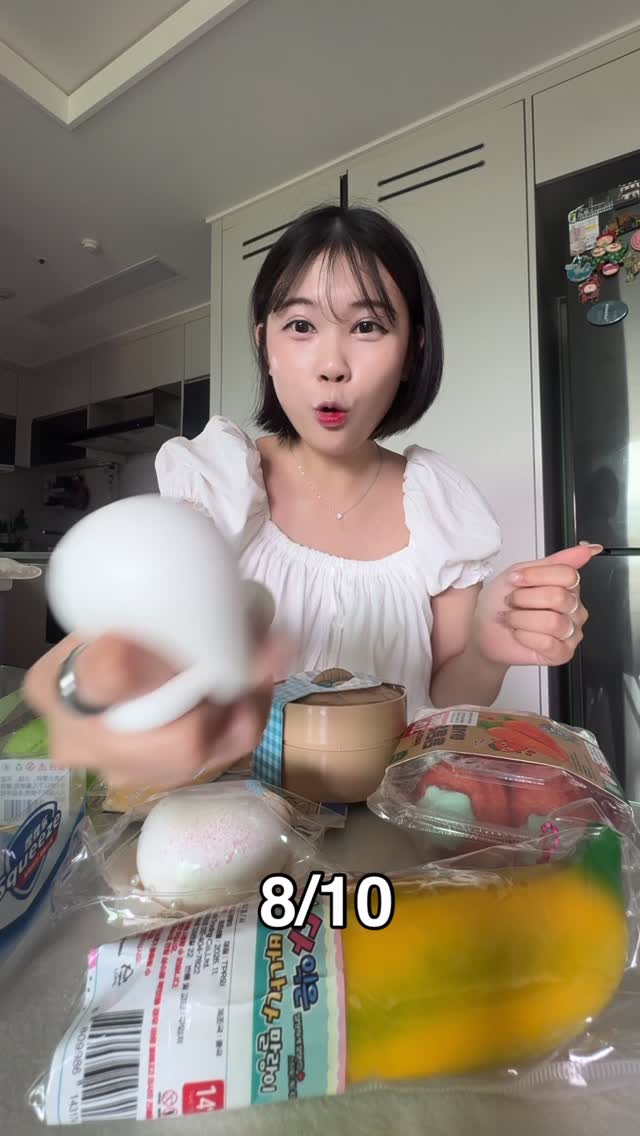 채은 kelly, Dongmyo Flea Market