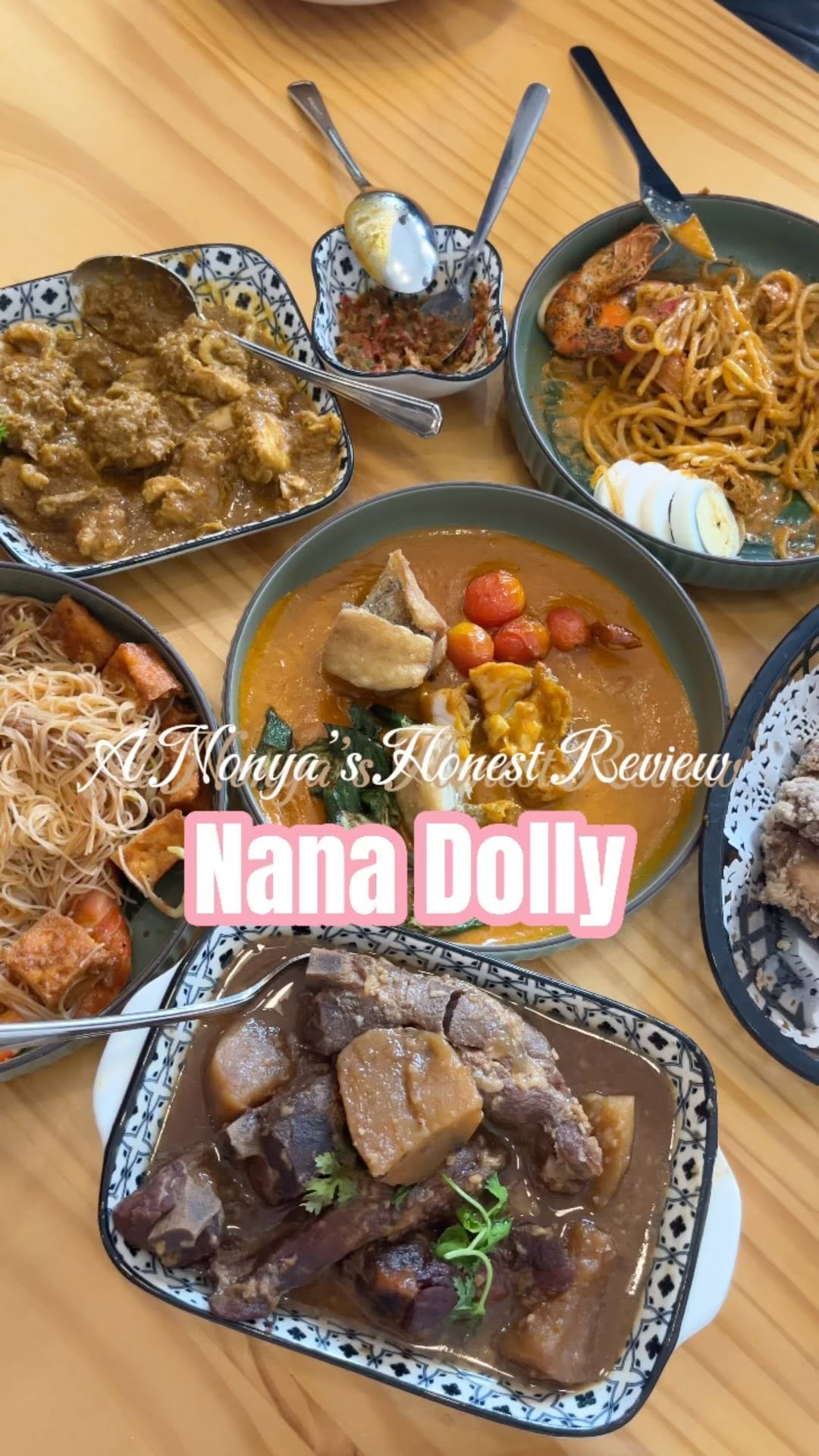 Cassie Lee | Food & Travel, Tekka Centre