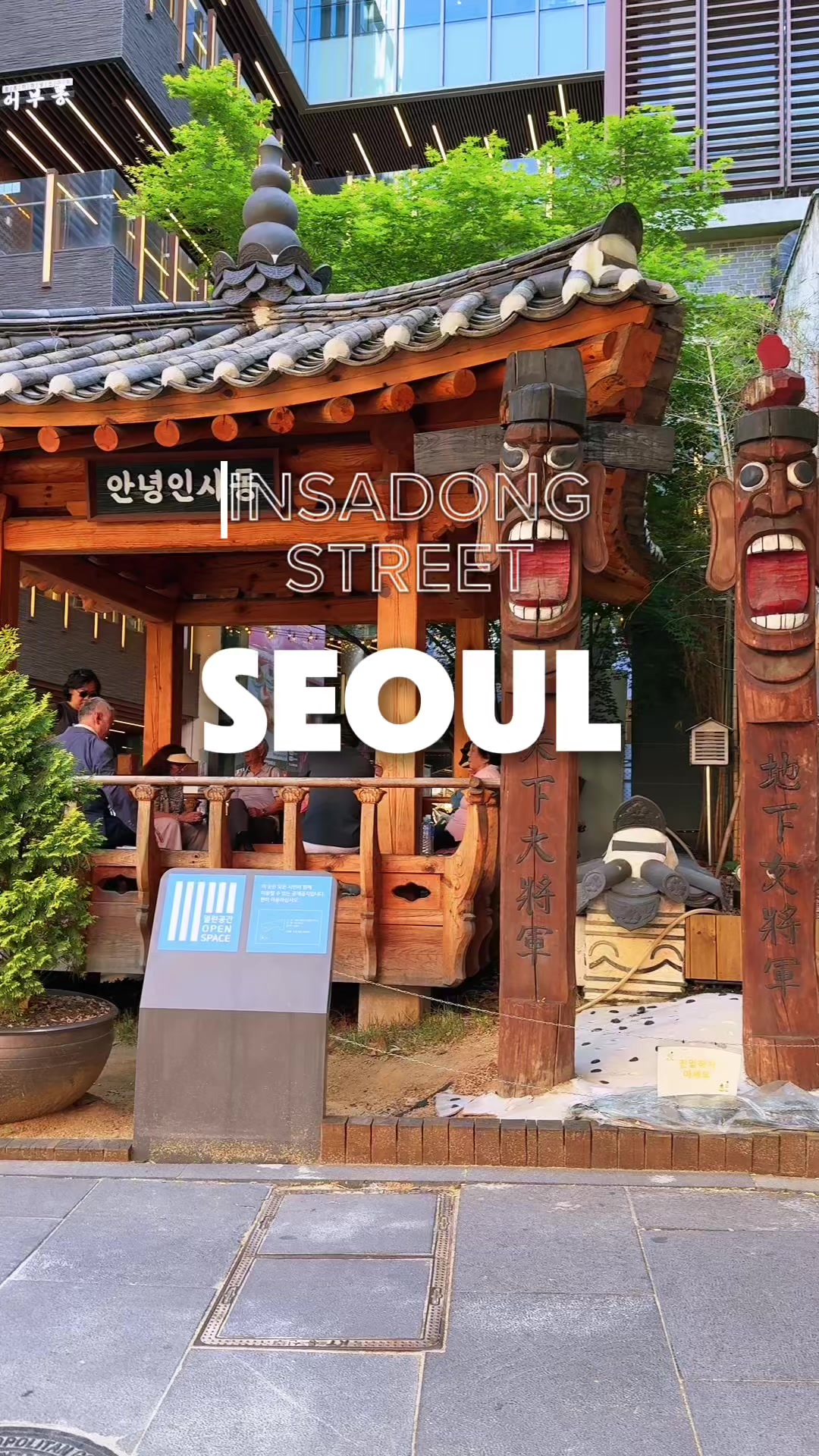 Greenekorea, Hongdae Street