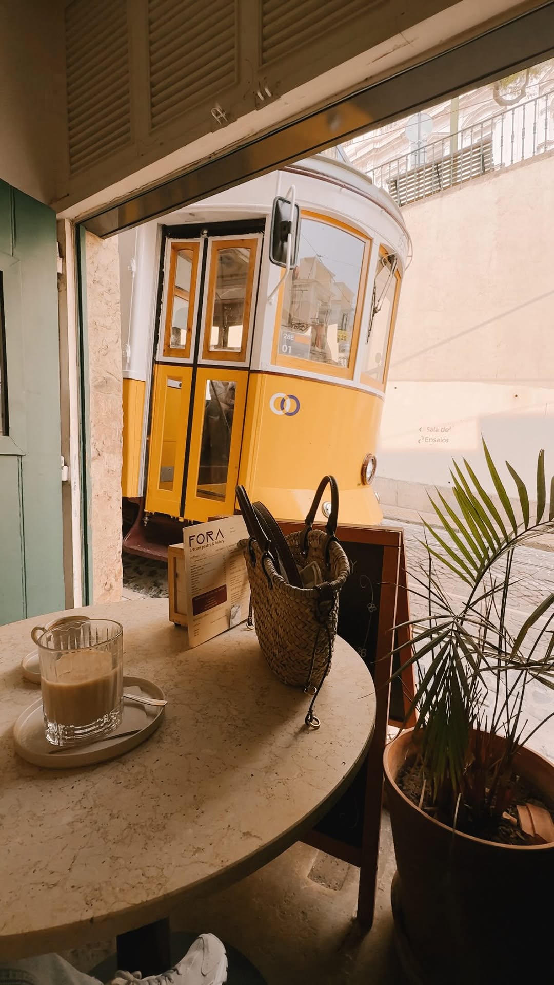 Patrícia | Dreamy Places of Europe, Alfama