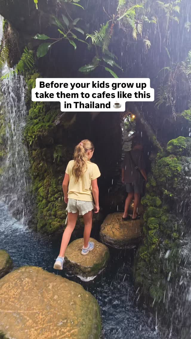 Chelsea & Cam | Australian Travel Family, CORGI IN THE GARDEN