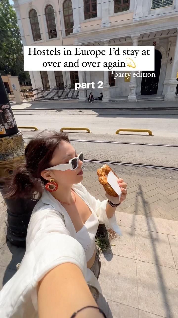 Roxana | Solo Travel, Taksim Square