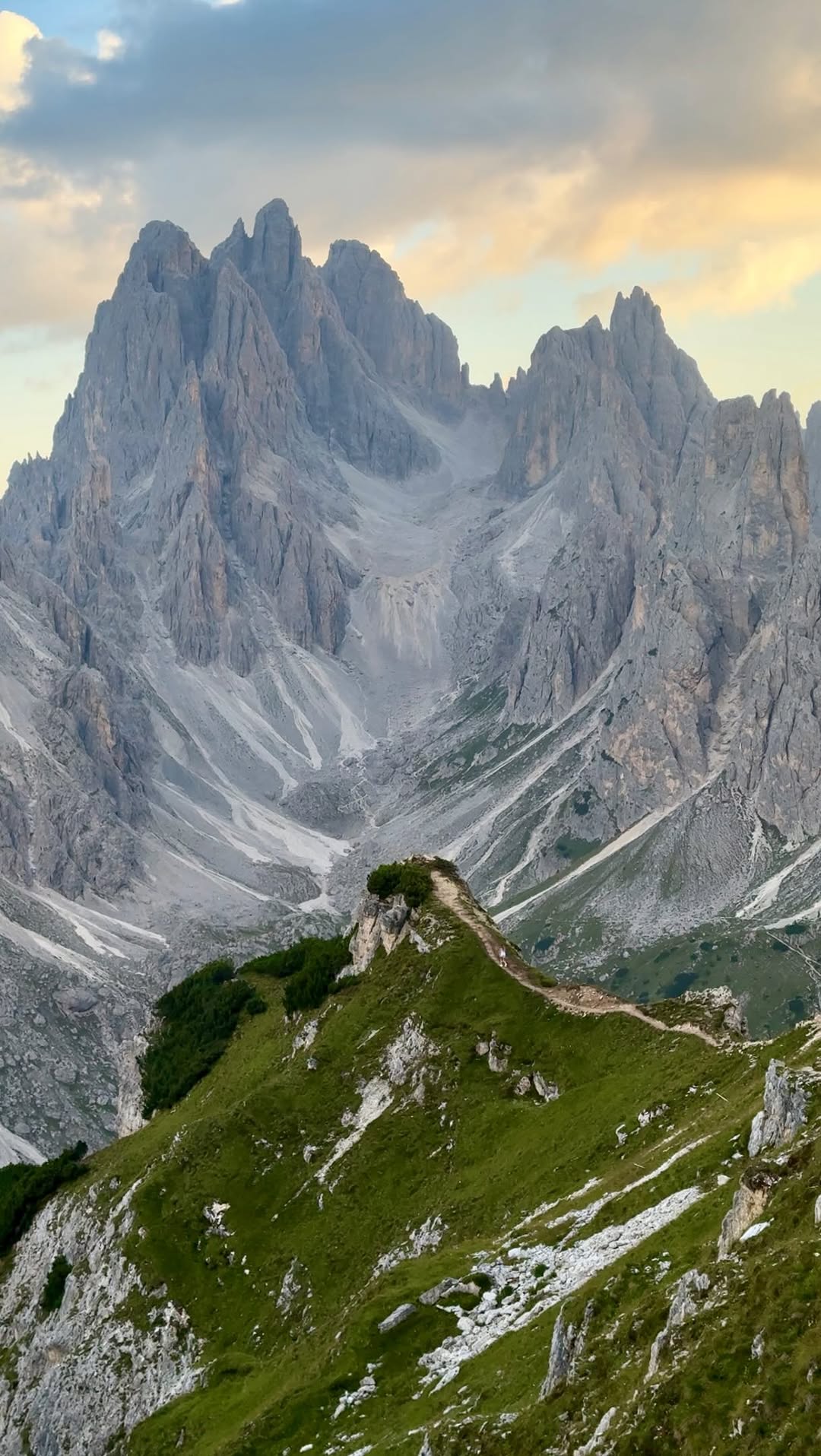 Ruby Tawes | hiking, travel, van life, Cortina d'Ampezzo