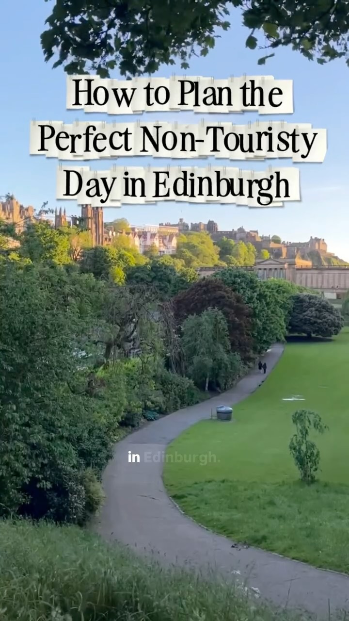 Kayla & Amanda | Girls Trip Itineraries, Royal Mile