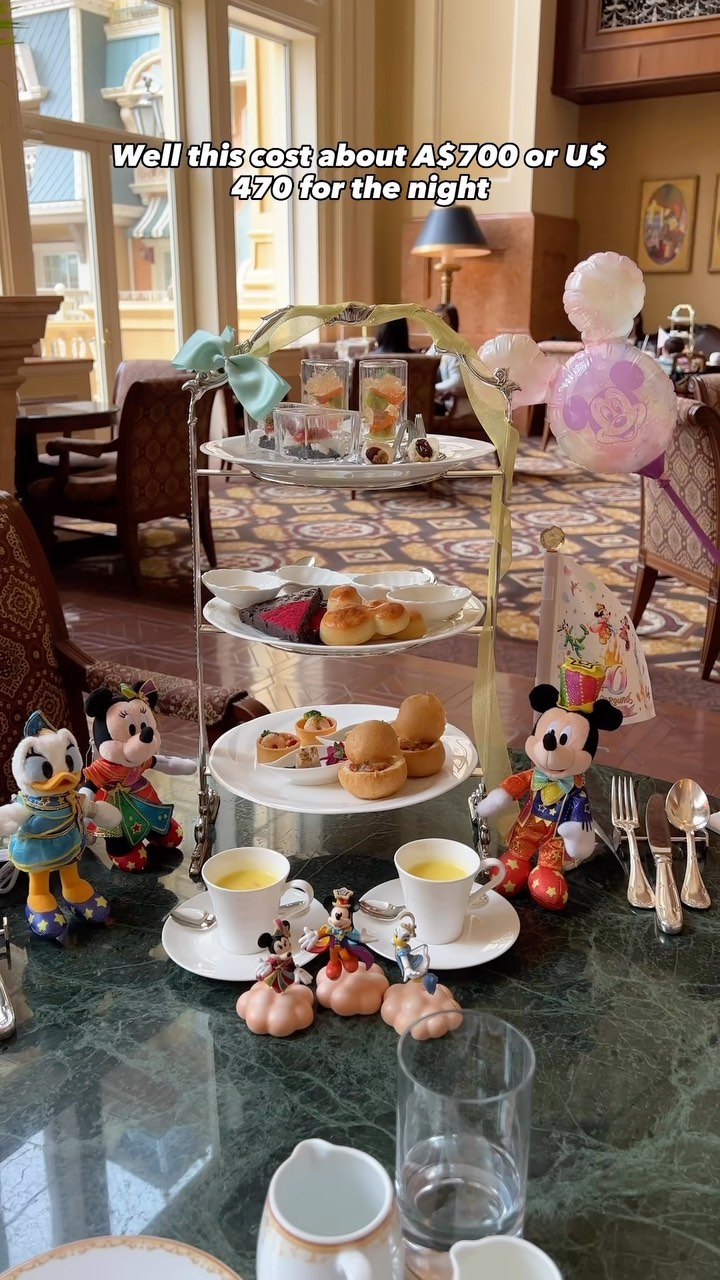 Nicholas Effendi, Tokyo Disneyland