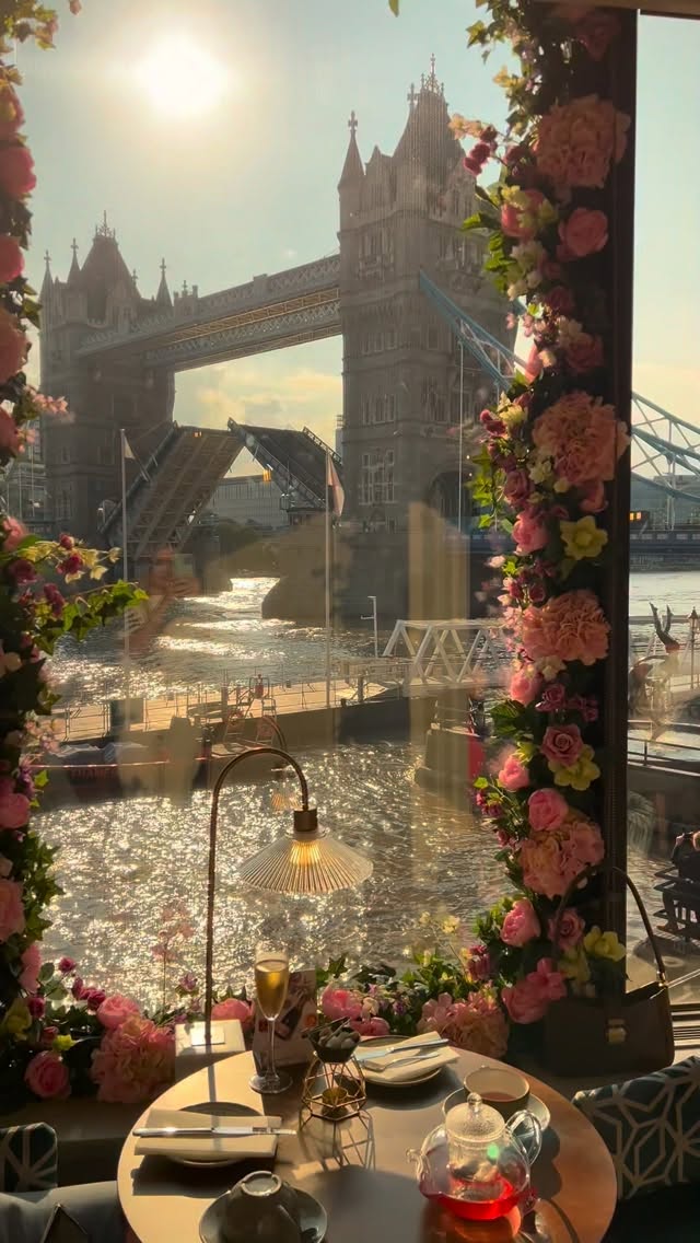 Doina Lungu | UK Travel blogger, Tower Bridge