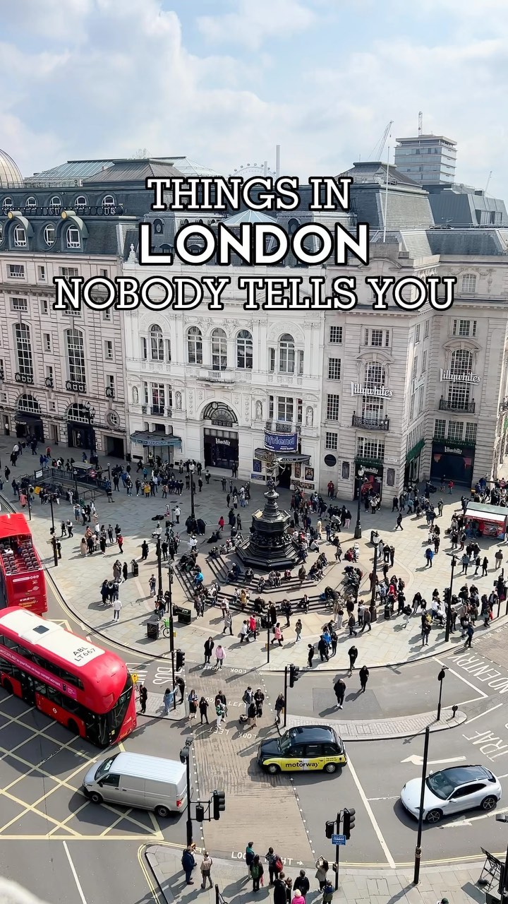Sima | Travel Content Creator, Piccadilly Circus