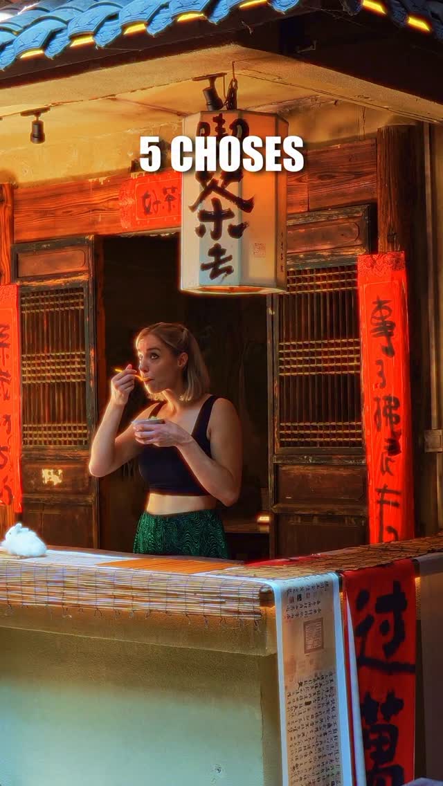 Julie Theory | Voyage Japon 🇯🇵 Corée 🇰🇷 Chine 🇨🇳, Chongqing Hongyadong （Northwest Gate）