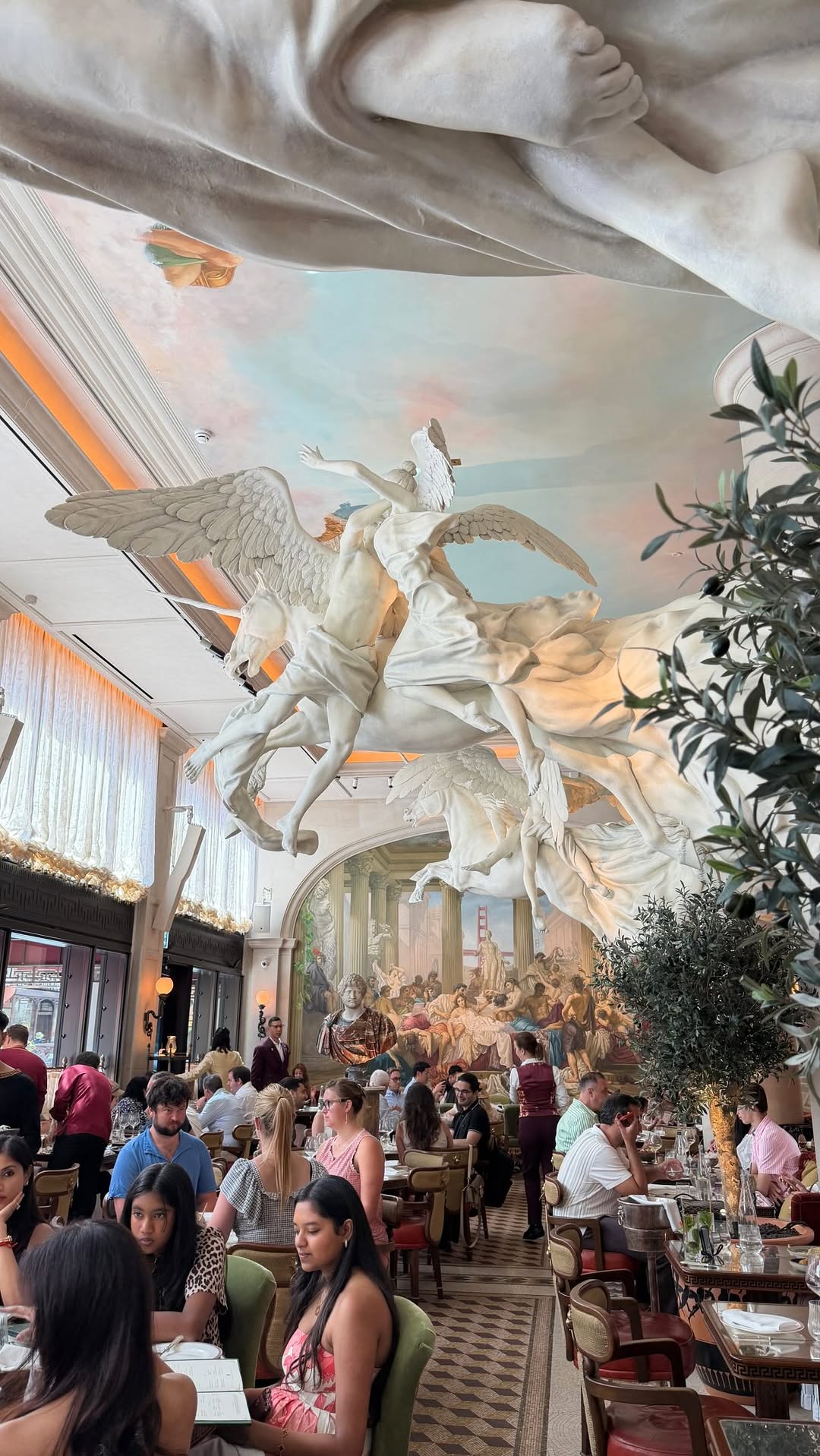 Giulia Dugo | San Diego, Bacchanalia Mayfair