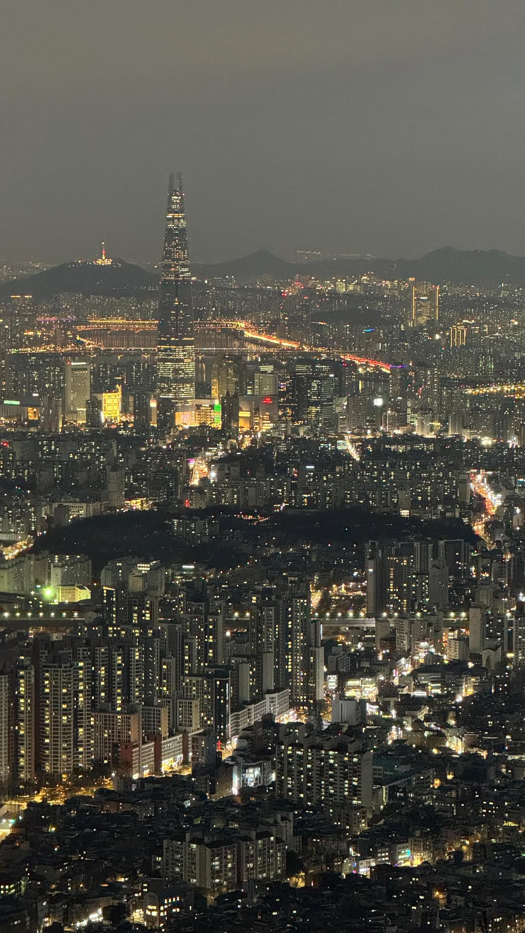 Damda | Visual Storyteller, LOTTE WORLD TOWER