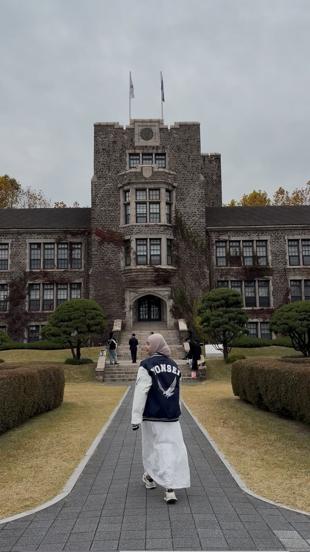 Exo-L🤍, Yonsei University, Sinchon Campus