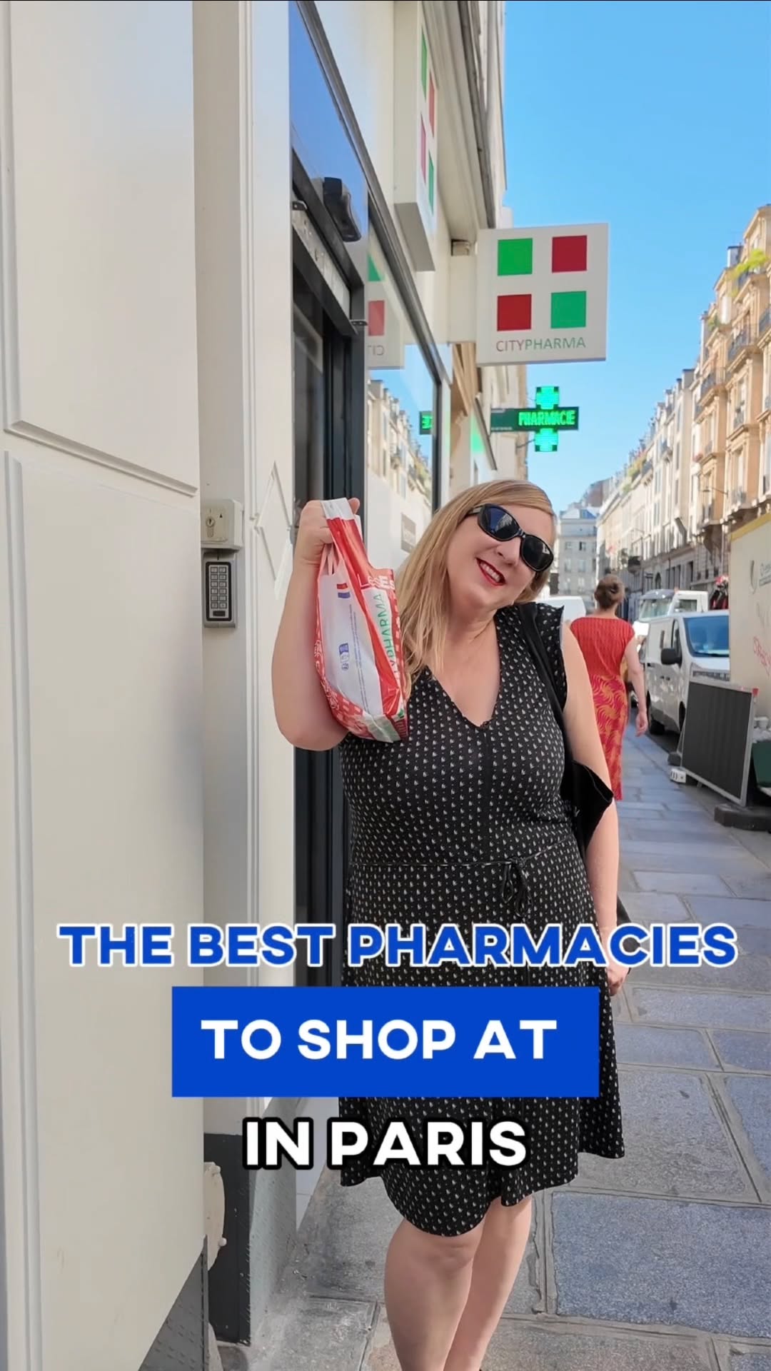 Love and Paris, Pharmacie Monge Notre Dame