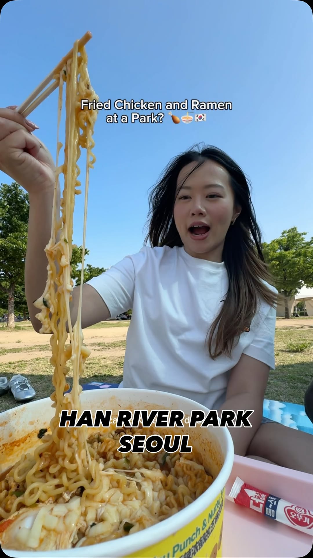 Hayley 🥭, Yeouido Hangang Park