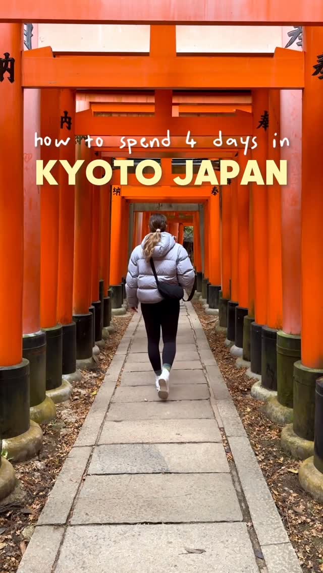 Stacy Sukharevsky | Travel Creator, Fushimi Inari Taisha