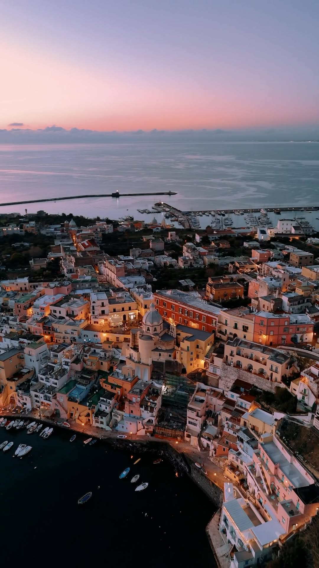 𝐹𝓁𝒶𝓋𝒾𝑒 ♔ ASPIRE TO INSPIRE, Naples