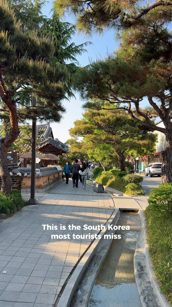 Seth & Lyndsey | Travel Blog, Jeonju Hanok Village