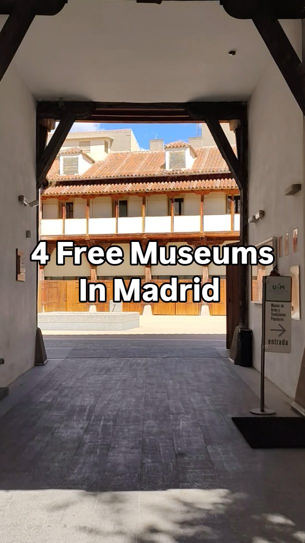 Tío Tours | Nic Farrell, Naval Museum