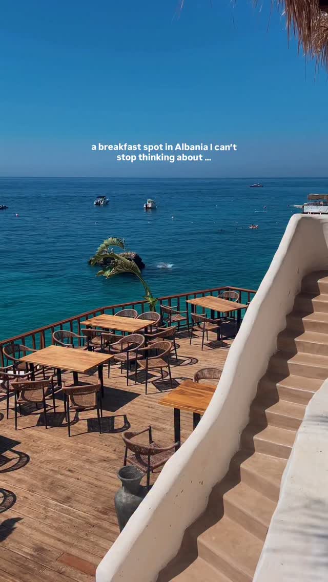 Andreea 👩‍🦰| Travel Visual Storyteller, Himara Beach