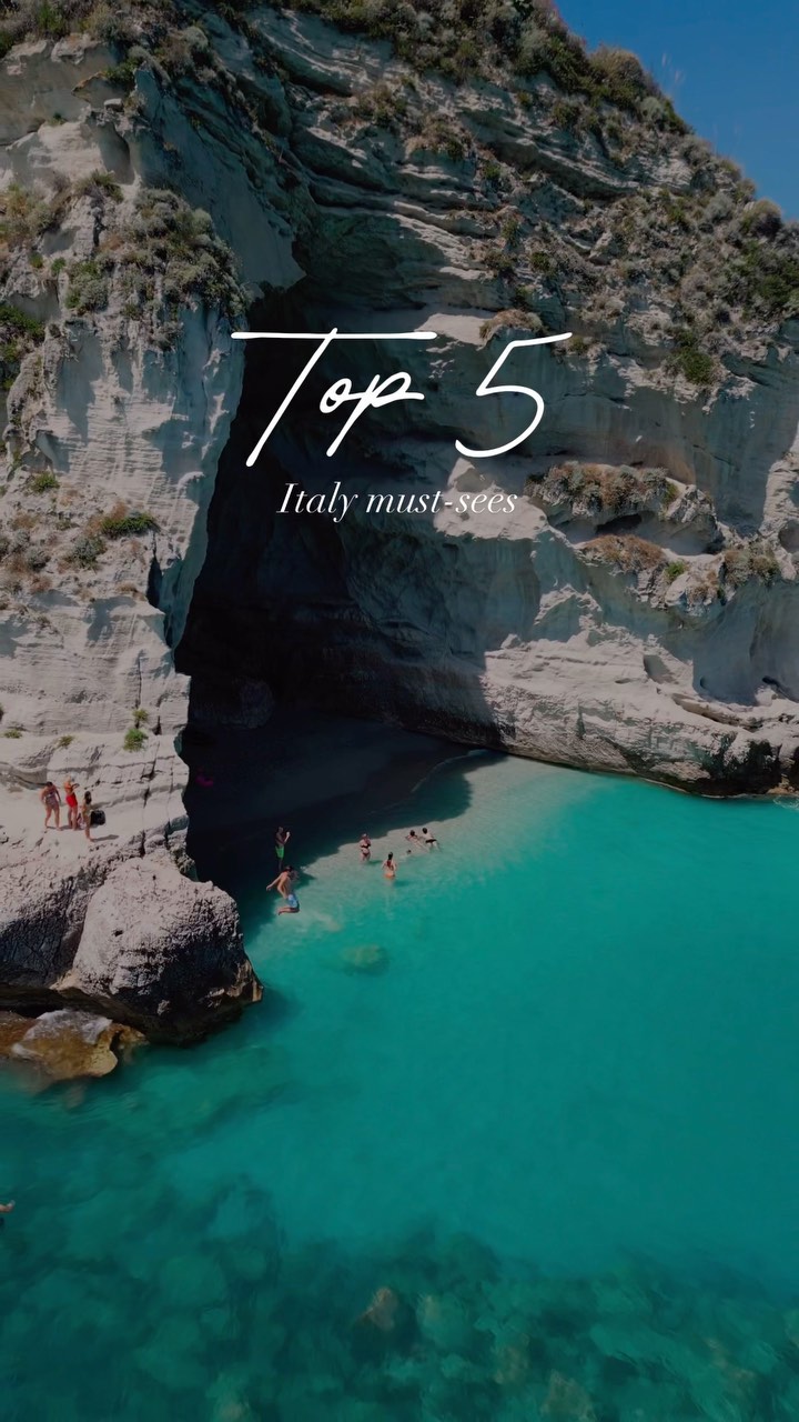 Lara | travel & lifestyle creator, Amalfi Coast