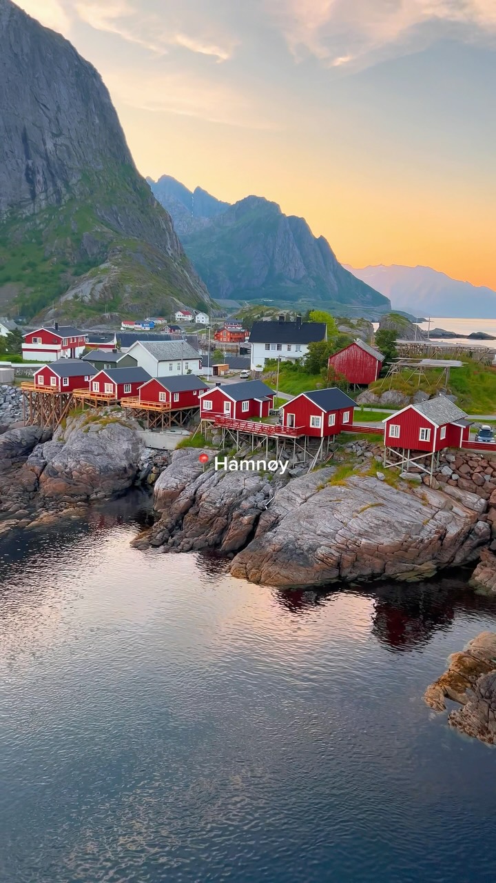 Sunetra ⋒ Travel & Adventure Creator ✈, Svolvær
