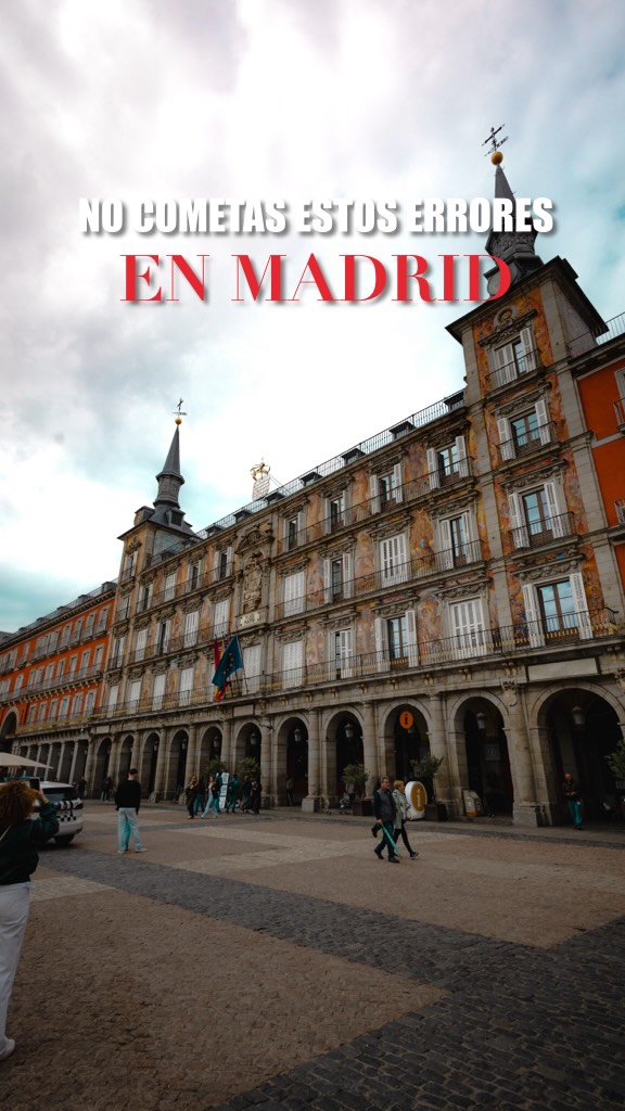 Lautaro Quirós En Vuelo 🗺, Royal Palace of Madrid