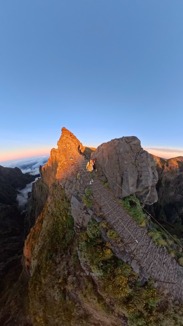 Sergio ✵ Private Guide Madeira ✵ EN/RU, Pico do Arieiro