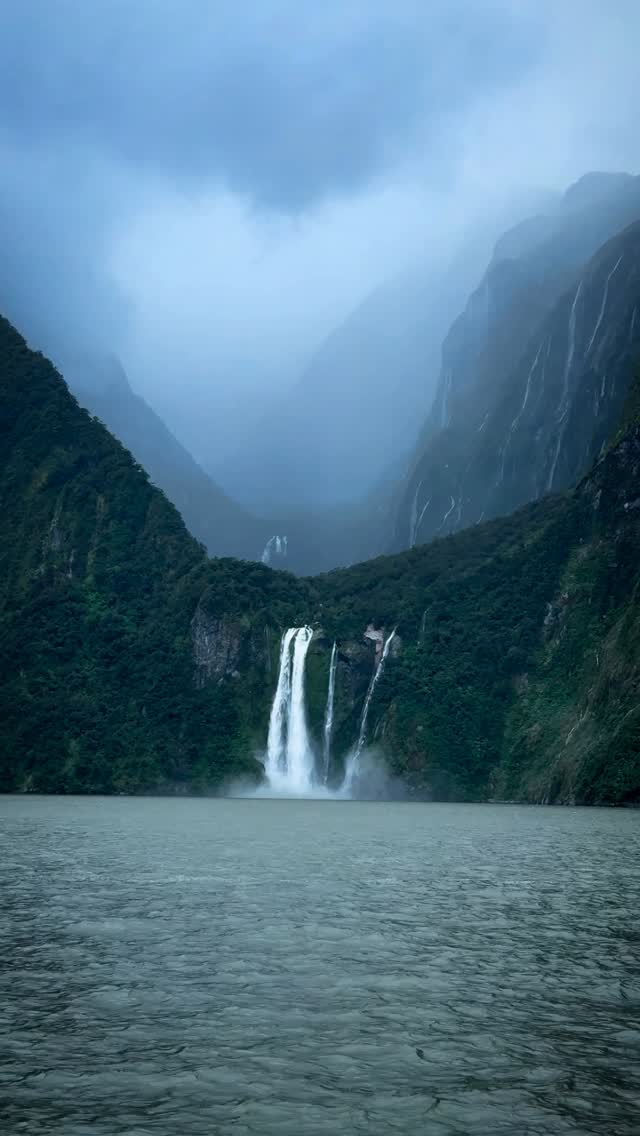 Caroline Foster | Adventure + Travel, Fiordland National Park