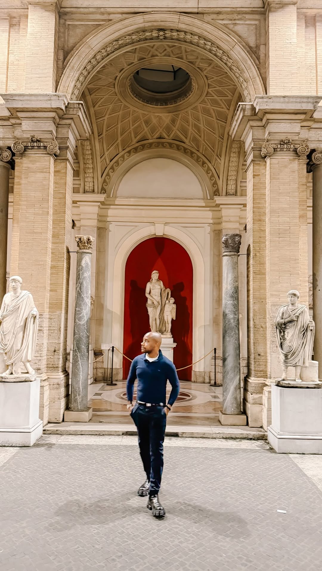 Hand Luggage Only, Trevi Fountain
