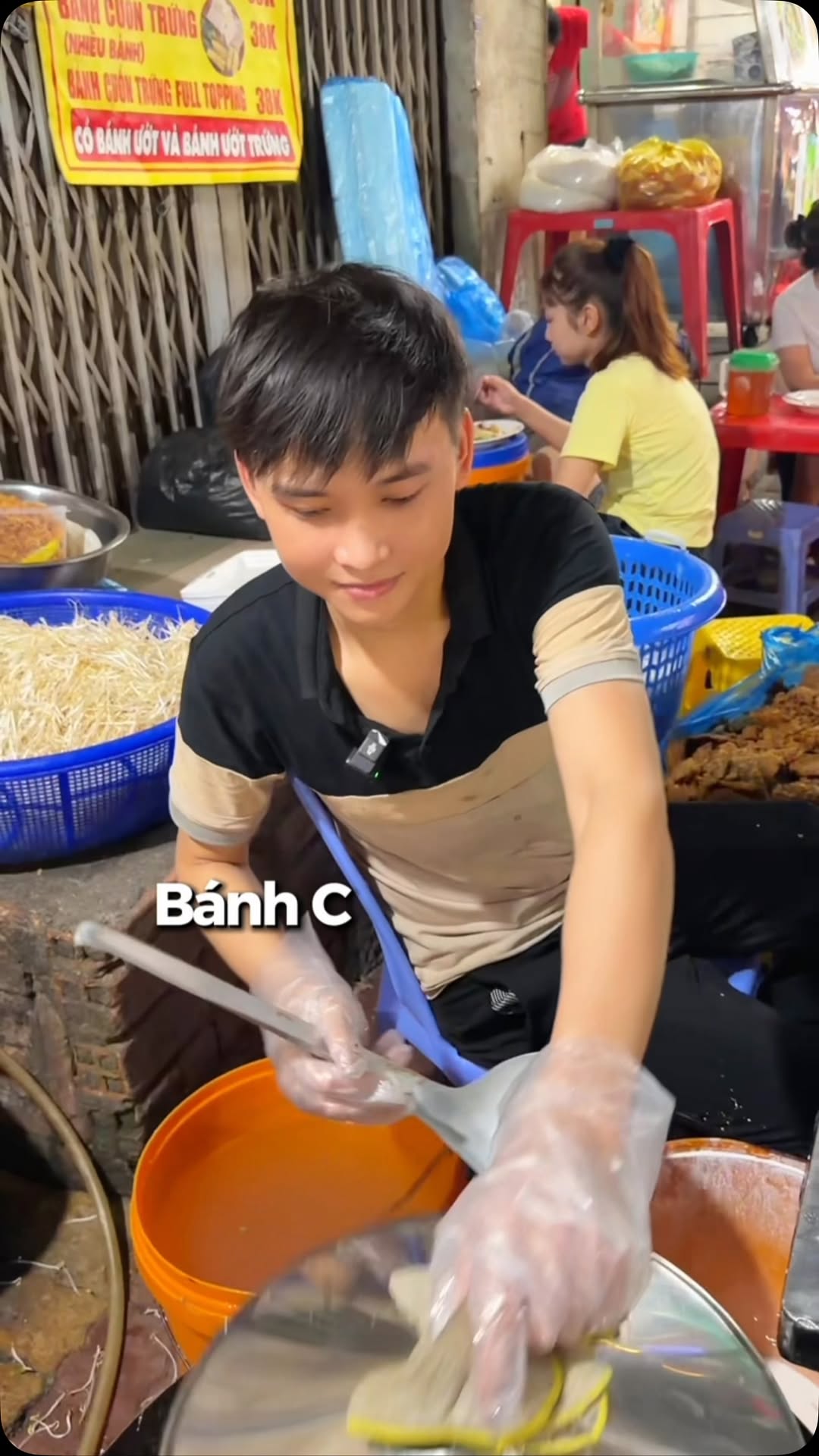Tính Tung Tăng, Bánh cuốn nóng Hào Hoa