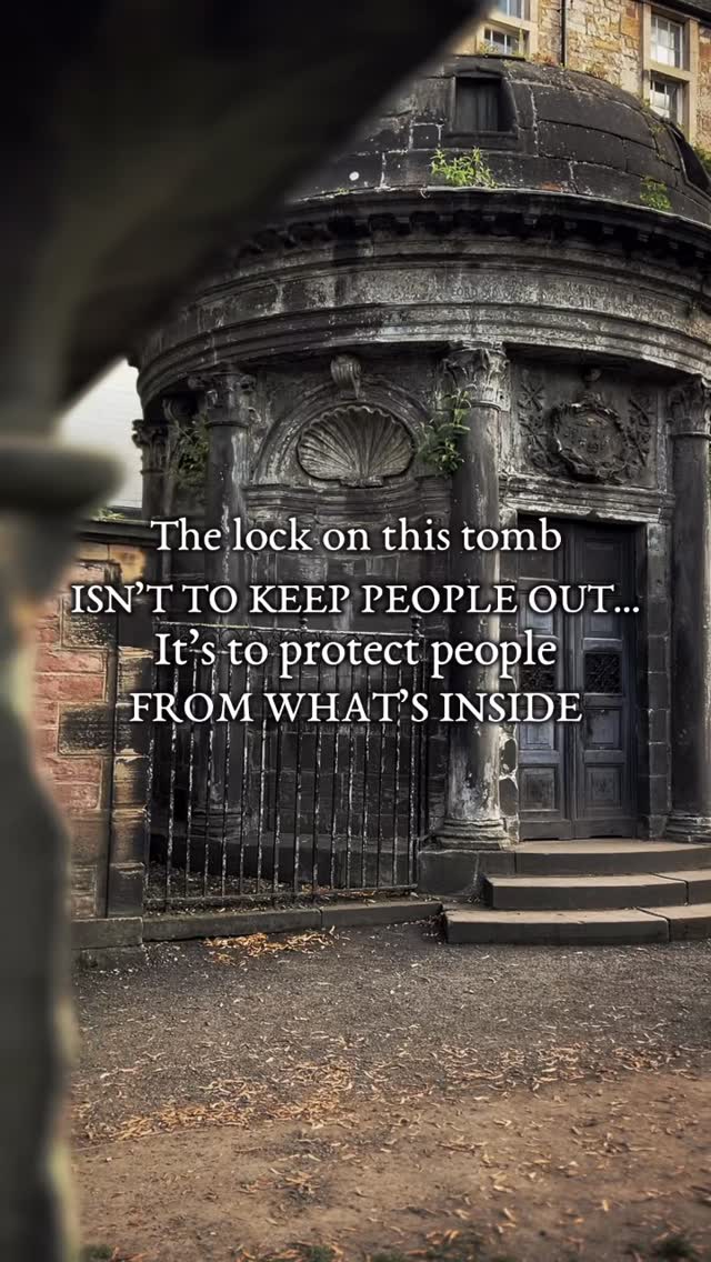 Ross Cairney | Exploring Scotland | Adventure, Greyfriars Kirkyard